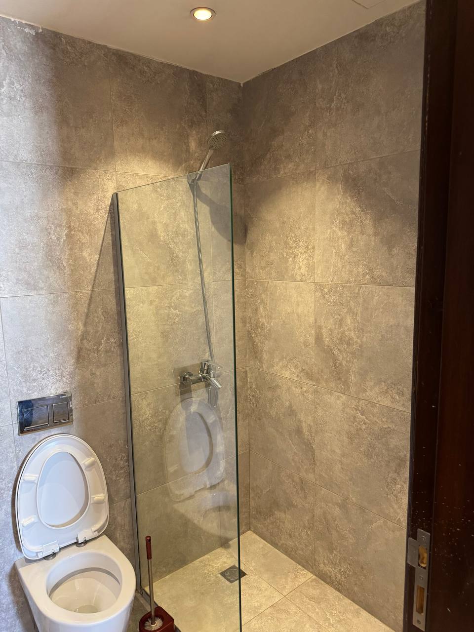 photo_5917901542012947943_y